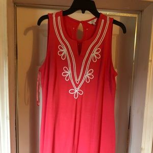 Crown and Ivy shift dress